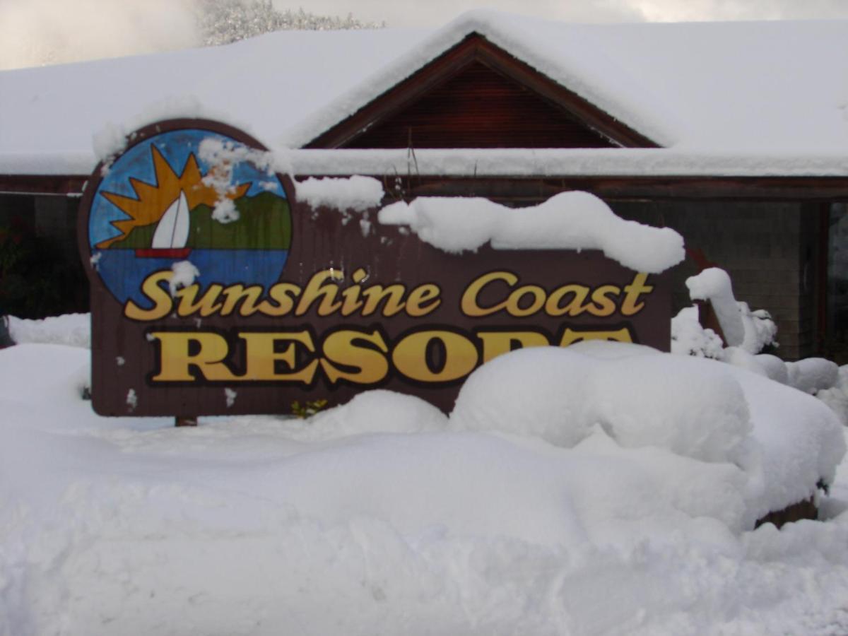 Sunshine Coast Resort Madeira Park Ngoại thất bức ảnh