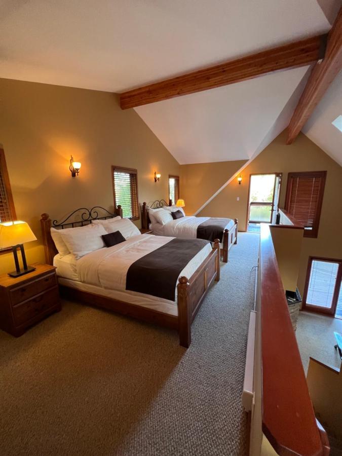 Sunshine Coast Resort Madeira Park Ngoại thất bức ảnh